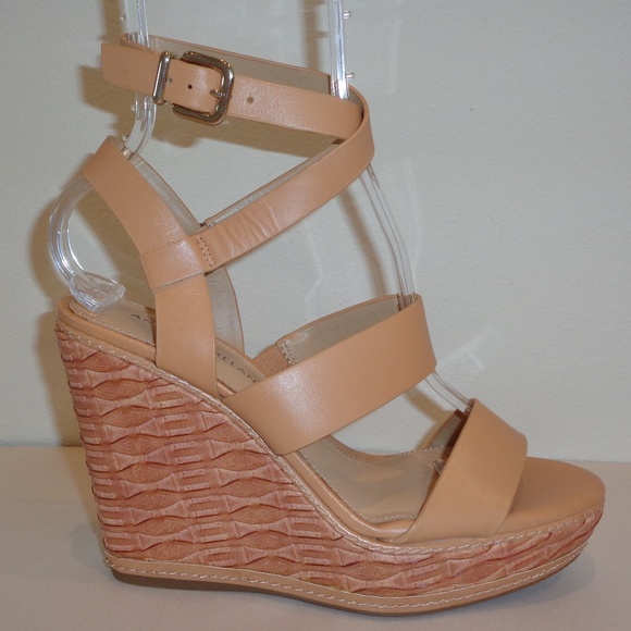 antonio melani wedge sandals
